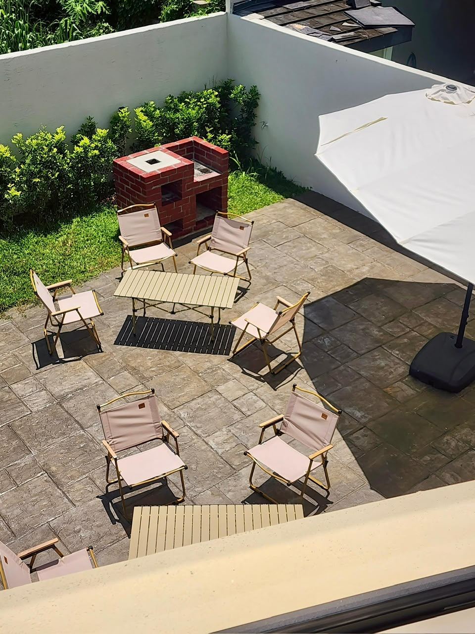 Patio and BBQ pit